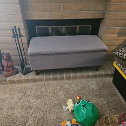 4 Ft. Ottoman w/Storage