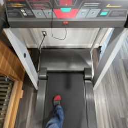 Treadmill 
