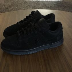 Nike Undefeated Dunk