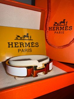 ✨Hermès White Enamel Clic Clac H Bracelet✨