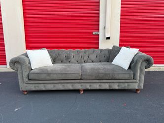 Arhaus Gray Velvet Tufted Chesterfield Sofa *FREE DELIVERY 🚚