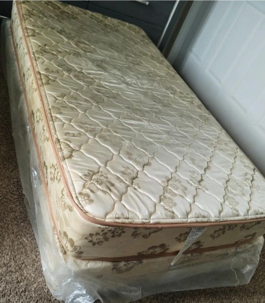 Twin Bed