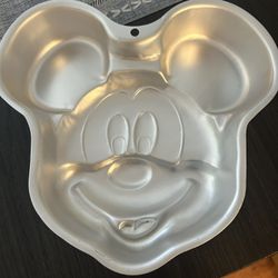 Mickey Mouse cake mold by Wilton 