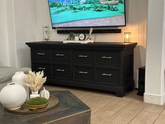 Entertainment Center dresser