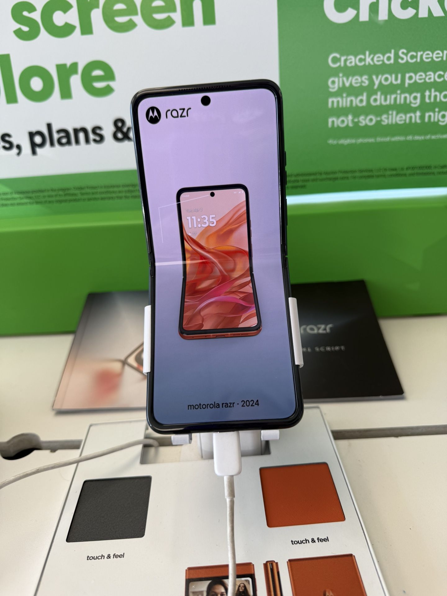 Motorola Razr 2024 Only $100 With A New Line At Cricket Wireless In Colonie