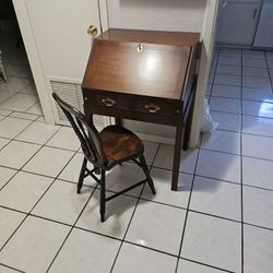 Kittinger Colonial Ladies Writing  Desk