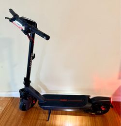 Segway - Ninebot Max G3 Electric Scooter, 28 mph Max Speed w/ 50 miles Max Range - Black