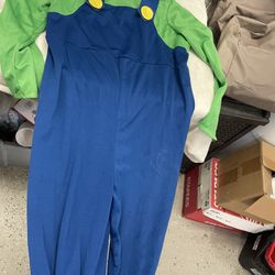 Luigi Size M