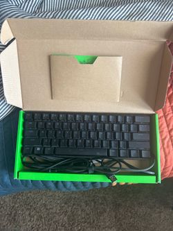 Razer huntsman mini - great condition - clicky keys