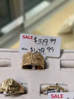 Gold ring