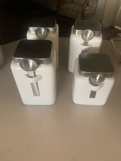 White ceramic containers set