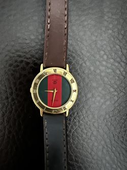 Vintage Traditional Women’s Gucci Watch