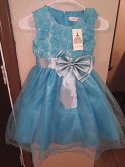 Girl dress size 5-6
