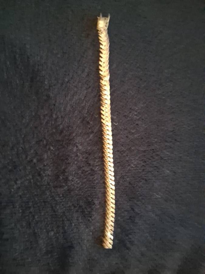 10K Real Gold Bracelet (8 Inches Long 7.1 Grams)