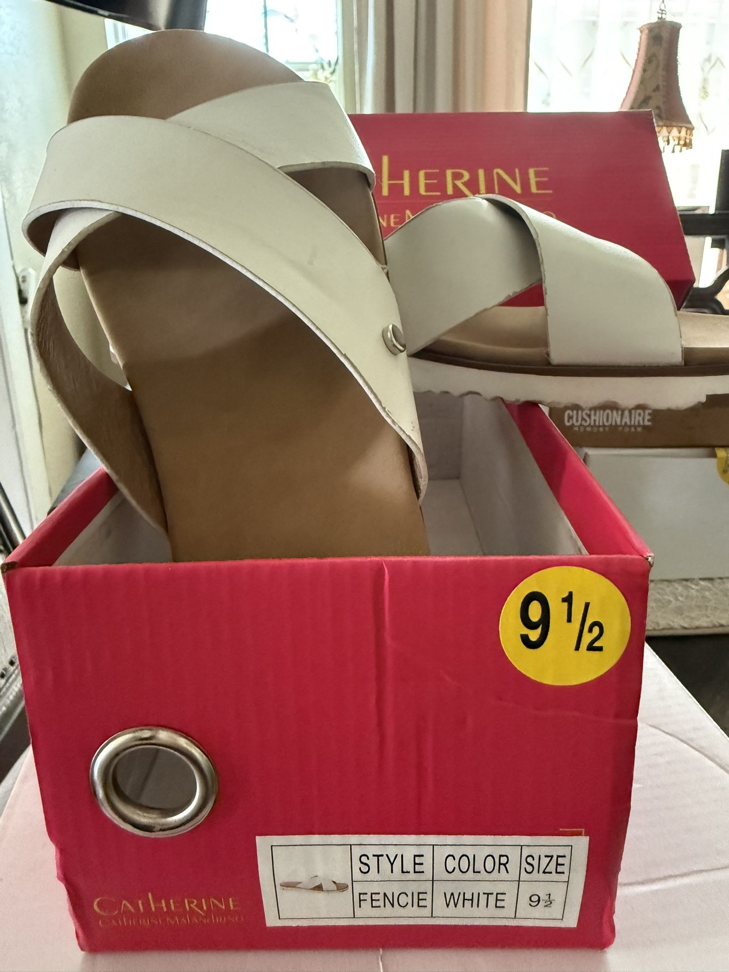 Women’s Slides