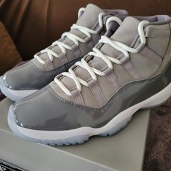 Jordan 11 Cool Gray Size 8.5,9,9.5,10