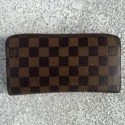 Brand New Luis Vuitton Wallet