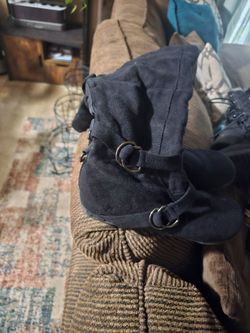 Black mid calf boot