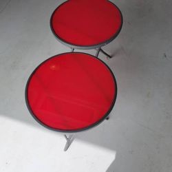 2 foldable 18" Round tables great shape