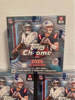 2025 NFL Football Topps Chrome Mega Box