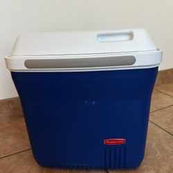 Rubbermaid Cooler