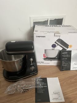 NEW OPEN BOX 6 SPEED STANDING MIXER.  🍵🧉.  STAINLESS STEEL BOWL.  TILTING HEAD.  LOCK IN ROTATING BASE.  2 ATTACHMENTS. $75 + SHIPPING. NOW  $25🔥