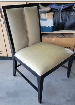 Dark Brown & Cream Colored Pre-Owned Hotel Guest Chair! 25 in. Wide, 17 in. Seat Height, 37 in. Back Height! Very Good Cond!