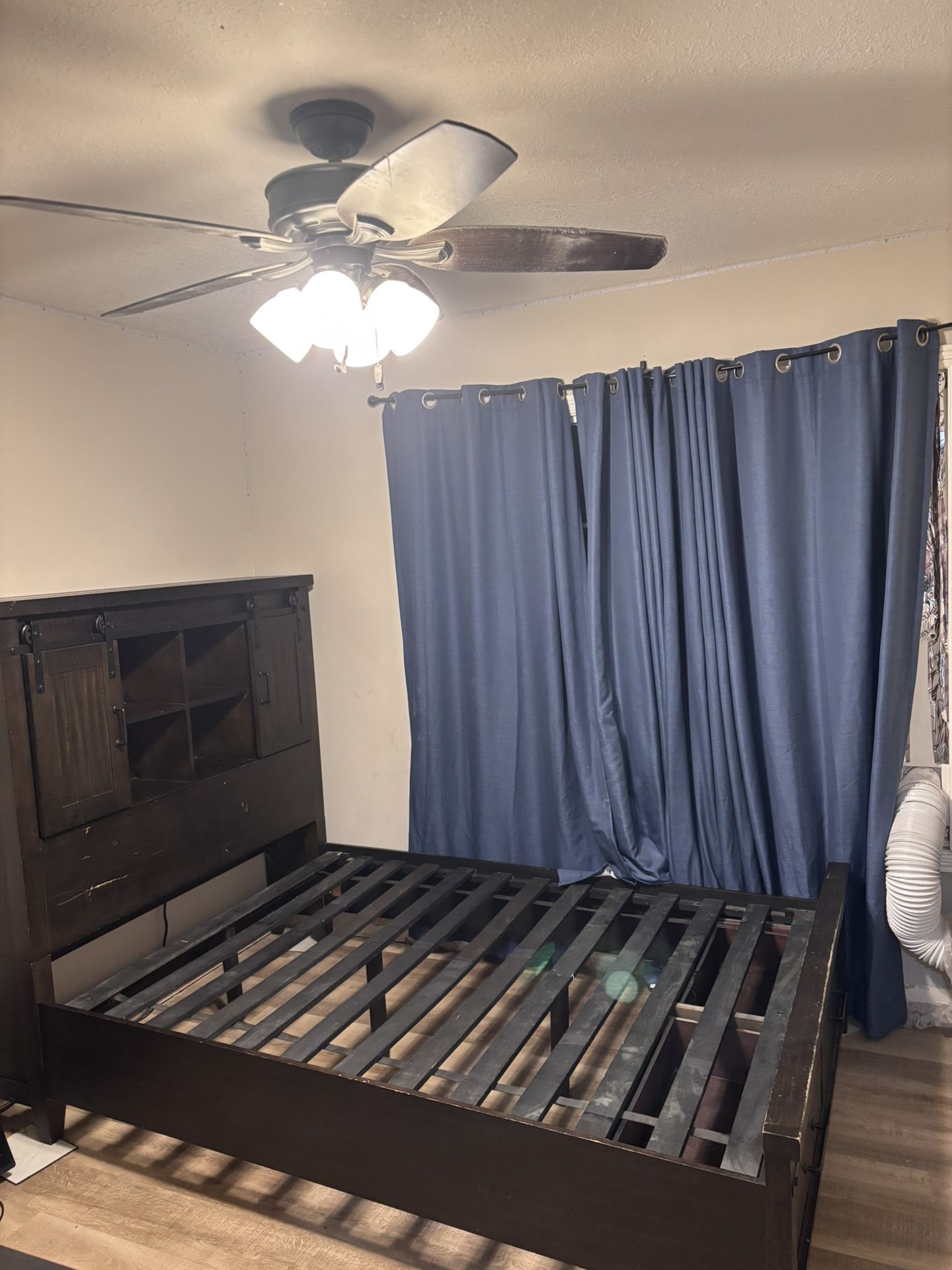 Wood Full Bedframe