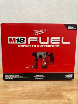 Milwaukee M18 Fuel 1” SDS Rotary Hammer