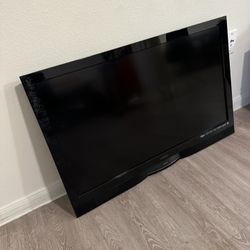 2 Tv’s   TV Vizio 37”  Y TV Samsung 40” 