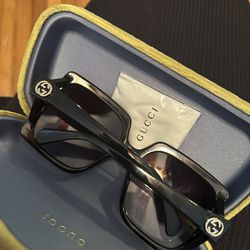 Gucci sunglasses (100% authentic)