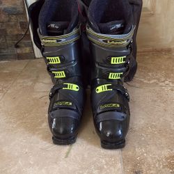 Lange Max Ski Boots