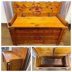 Vintage Folk Art Painted Bench With Storage. Flip top storage chest with seat. Wood toy chest box