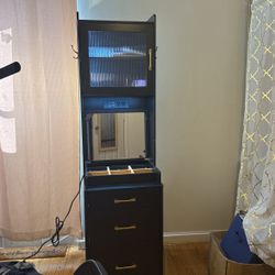 Vanity With Lights And USB 