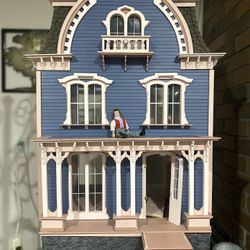 Greenleaf Dollhouses Wooden Willowcrest Dollhouse