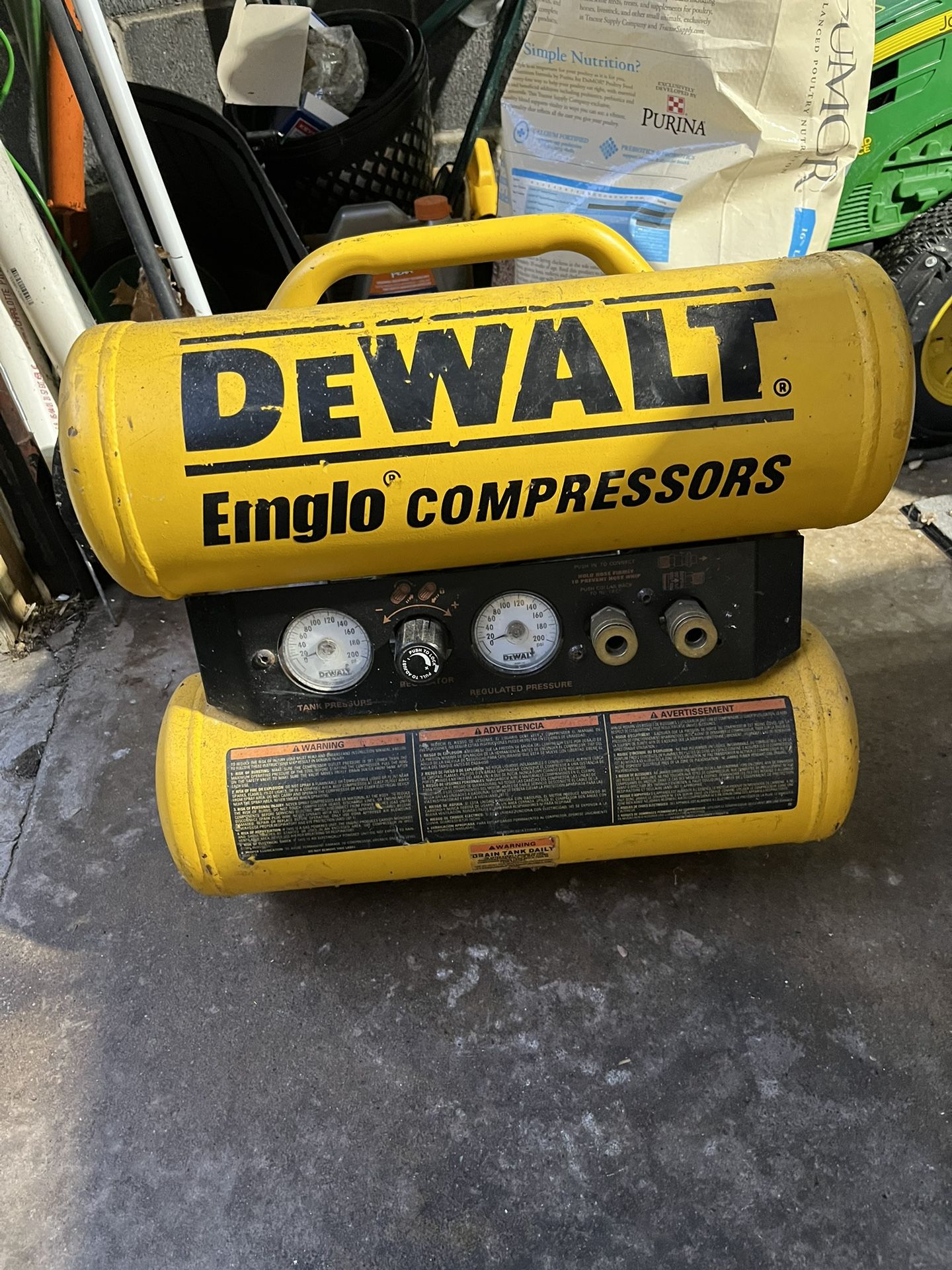 Dewalt 4 Gallon Air Compressor
