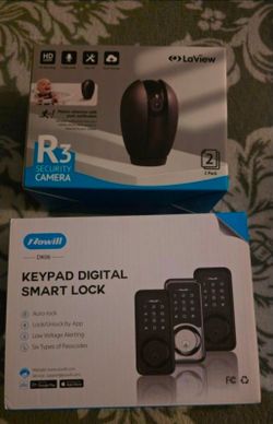 2 WIFI CAMERAS & SMART DIGITAL DOOR LOCK