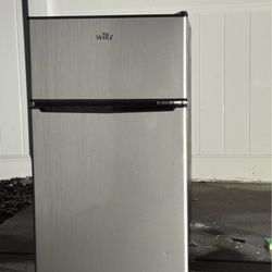 Willz Mini Fridge 