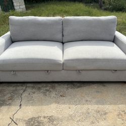*FREE DELIVERY* Thomasville Gray Sofa W/ Storage 