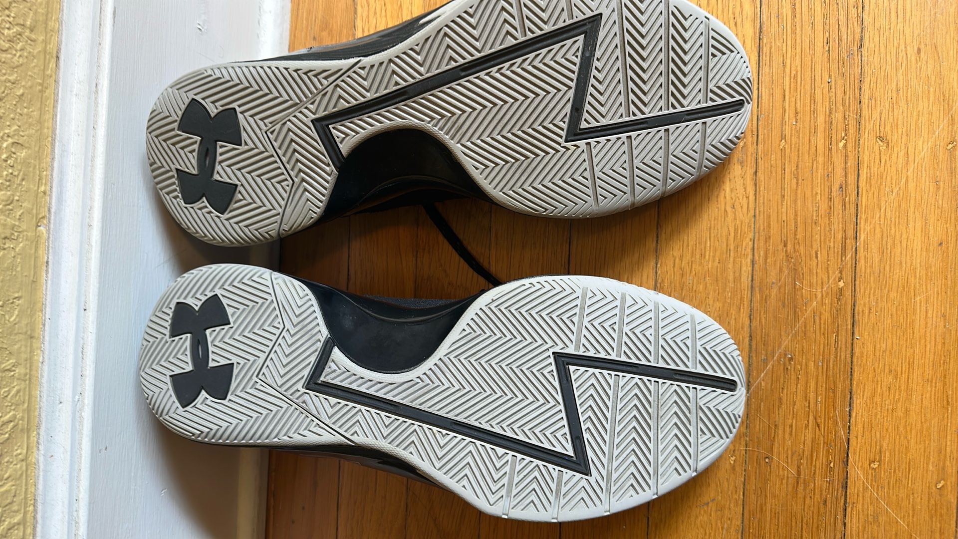 Mens Under Armour Curry Low “Black Silver” Size 13