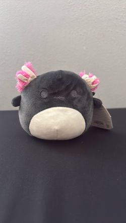 Squishmallow axolotl Jaelyn