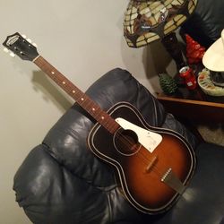 Vintage TRUE TONE