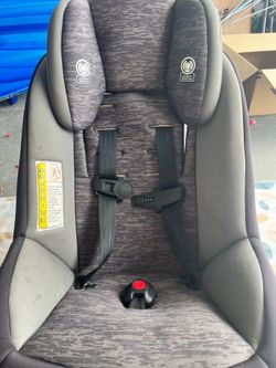 Car seat - Cosco brand. Infant to small toddler. Barely used.