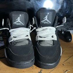 Jordan 4 White Thunder Size 10