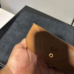 Ray Ban Meta Charging Case