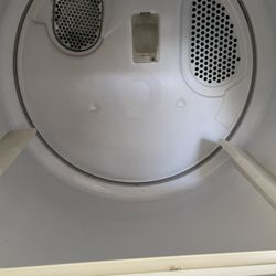Kenmore 600 Electric Dryer In Excellent Condition 