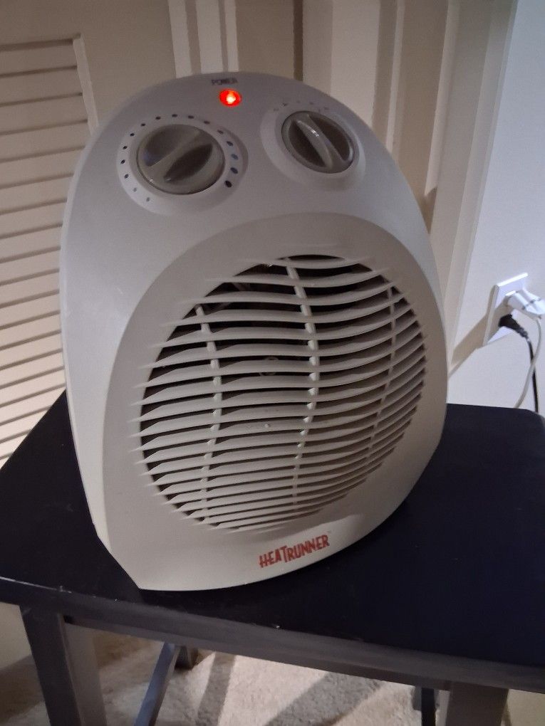 Heater 1500 Watt Heat Runner 🏃‍♀️ 🔥 Brand new fresh out of box work excellent tested.!