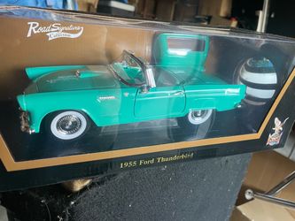 Road Signature 1955 Ford Thunderbird Die-Cast Model