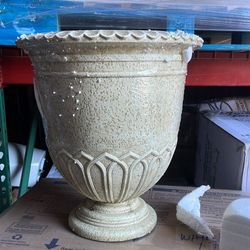 Southern patio planter

