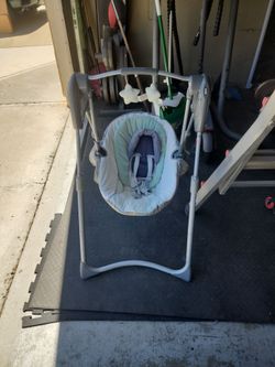 Baby swing